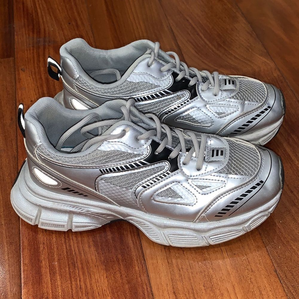 Cape Robbin Silver Athletic Sneakers size 7.5